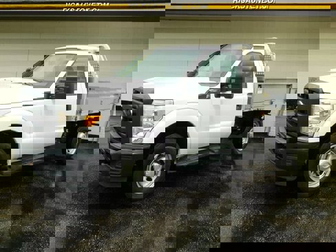 Used 2015 Ford F250 XL image 2