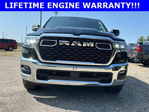 New 2026 RAM 1500 4x4 Crew Cab image 2