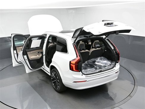 New 2026 Volvo XC90 B6 Plus w/ Protection Package Premier image 52