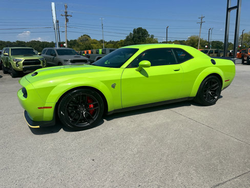 Used 2023 Dodge Challenger SRT Hellcat image 1