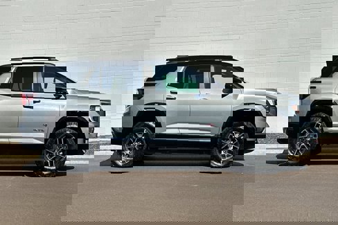 New 2026 GMC Terrain AT4 w/ Convenience Package III image 4