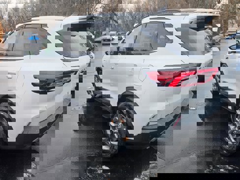 New 2025 Ford Escape ST-Line w/ Tech Pack #1 image 8