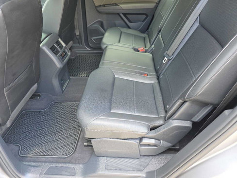 Used 2022 Volkswagen Atlas SE image 16