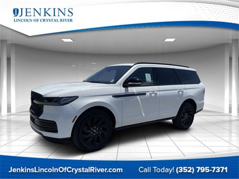 New 2025 Lincoln Navigator Reserve image 1