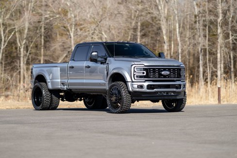 Used 2024 Ford F450 Limited w/ FX4 Off-Road Package image 6