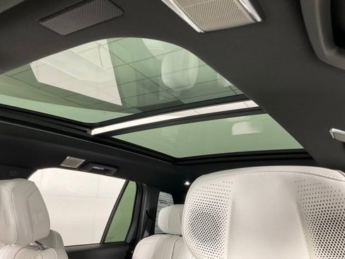 New 2026 Cadillac Vistiq Sport image 42