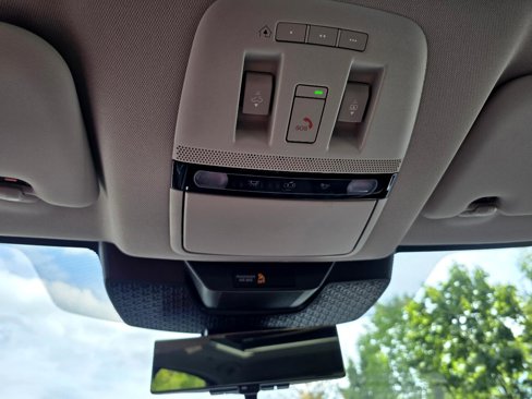 Used 2024 Nissan Ariya AWD image 37