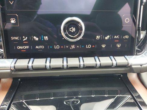 New 2026 GMC Yukon Denali w/ Denali Reserve Package image 27