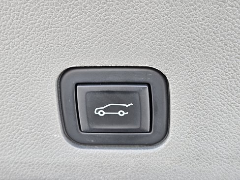 Certified 2023 Cadillac XT6 Premium Luxury w/ LPO, Premium Carpet Package image 13