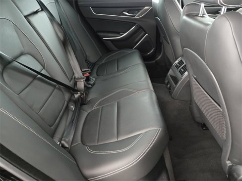 Certified 2024 Jaguar XF R-Dynamic SE image 17
