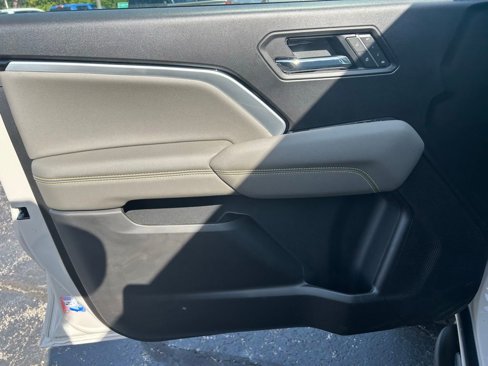 New 2026 Chevrolet Colorado ZR2 w/ Technology Package image 9