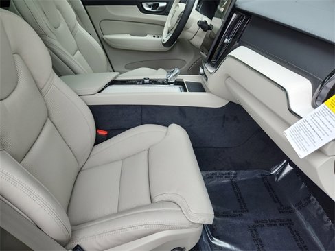 New 2026 Volvo XC60 T8 Ultra w/ Protection Package Premier image 25