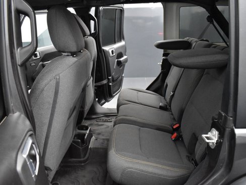 Used 2024 Jeep Wrangler Willys image 29