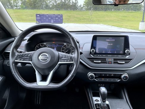 Used 2022 Nissan Altima 2.5 SR image 12