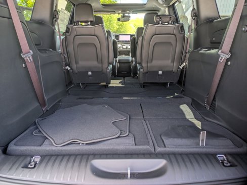 New 2025 Chrysler Pacifica Limited image 22