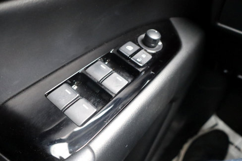 Used 2021 MAZDA CX-5 Touring image 18