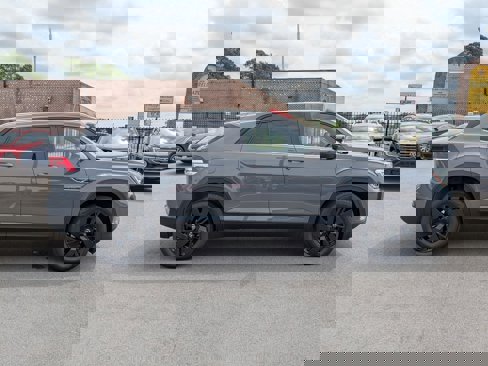 New 2025 Volkswagen Atlas Cross Sport SE image 2