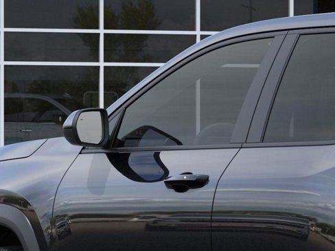 New 2026 Chevrolet Equinox LT w/ Convenience Package II image 12