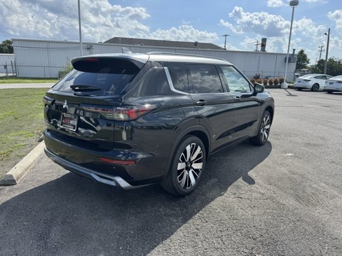 New 2025 Mitsubishi Outlander AWD image 7