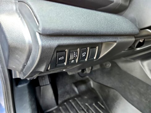 Used 2020 Subaru Outback Premium image 16
