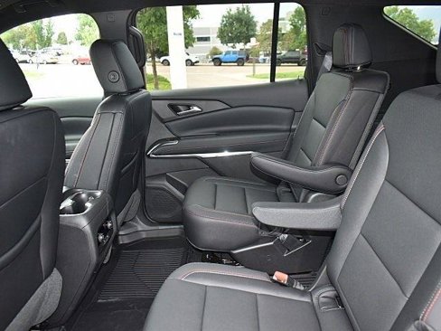 New 2026 Chevrolet Traverse Z71 w/ Driver Confidence Package image 9