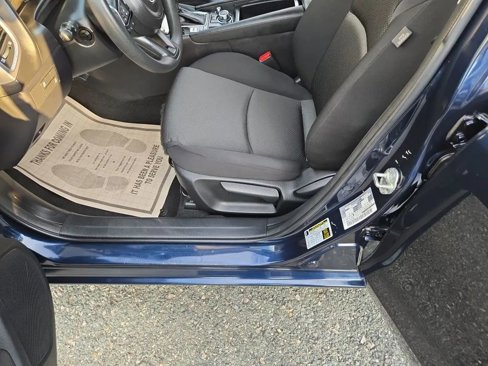 Used 2017 MAZDA MAZDA3 Sport image 19