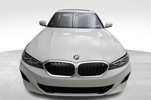 Certified 2025 BMW 330i xDrive Sedan w/ Convenience Package image 4