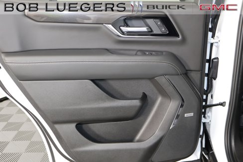 New 2026 GMC Yukon Elevation image 11
