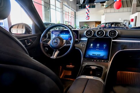 Used 2022 Mercedes-Benz C 300 4MATIC Sedan image 30
