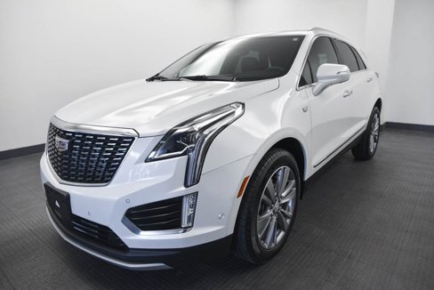 Used 2025 Cadillac XT5 Premium Luxury image 3