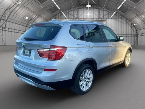 Used 2017 BMW X3 sDrive28i image 5