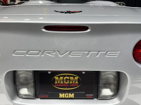 Used 2002 Chevrolet Corvette Convertible w/ Preferred Equipment Group2 image 16