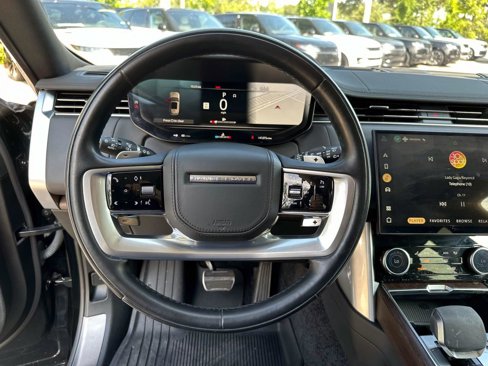 Used 2023 Land Rover Range Rover SE image 24