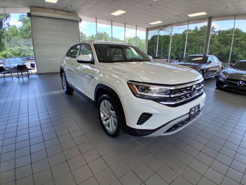 Used 2022 Volkswagen Atlas Cross Sport SE w/ Panoramic Sunroof Package image 7