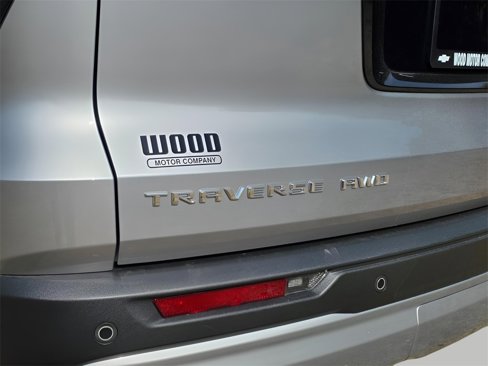 New 2026 Chevrolet Traverse LT w/ Sun and Wheel Package image 7