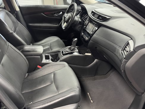 Used 2017 Nissan Rogue SL image 14