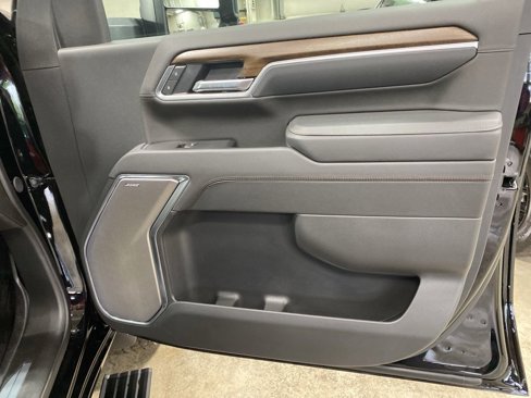 New 2025 Chevrolet Silverado 2500 High Country w/ High Country Premium Package image 16