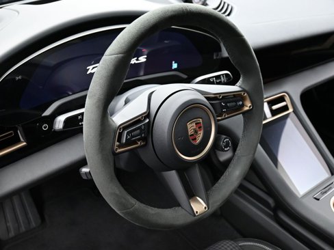 New 2025 Porsche Taycan 4S image 19