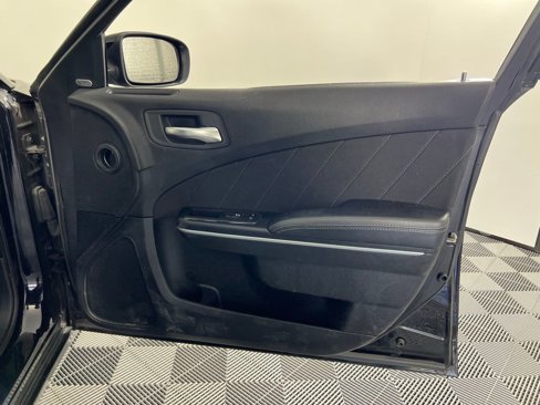 Used 2023 Dodge Charger SXT image 10
