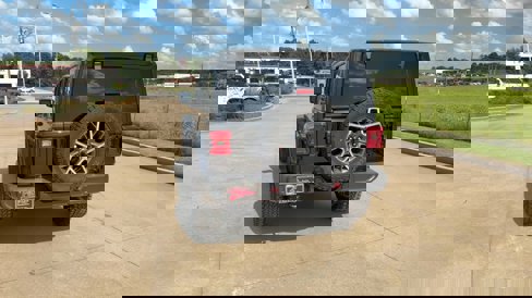 New 2024 Jeep Wrangler Sahara w/ Technology Group image 7