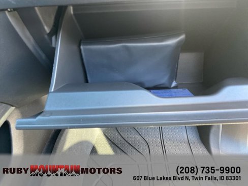 Used 2022 Chevrolet Silverado 1500 ZR2 image 32