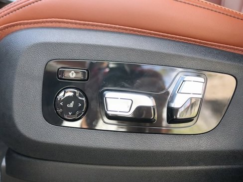 New 2026 BMW X7 xDrive40i w/ Executive Package image 9