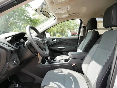 Used 2017 Ford Escape SE w/ SE Cold Weather Package image 8