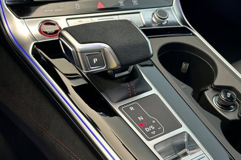 New 2025 Audi RS 6 performance image 21