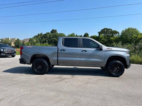 Used 2021 Chevrolet Silverado 1500 LT Trail Boss w/ Convenience Package II image 2