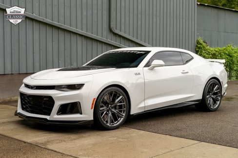 Used 2023 Chevrolet Camaro ZL1 image 19