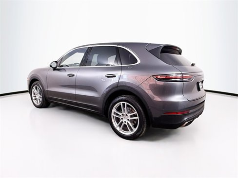Certified 2023 Porsche Cayenne image 3