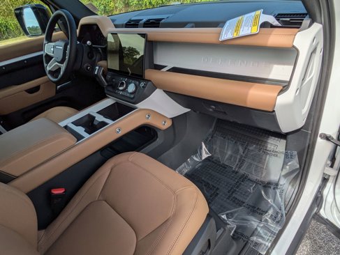 New 2026 Land Rover Defender 110 S image 29