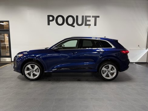 Used 2025 Audi Q5 Premium Plus w/ Premium Plus image 1