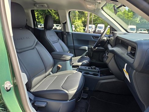 New 2025 Ford Maverick Lariat image 17